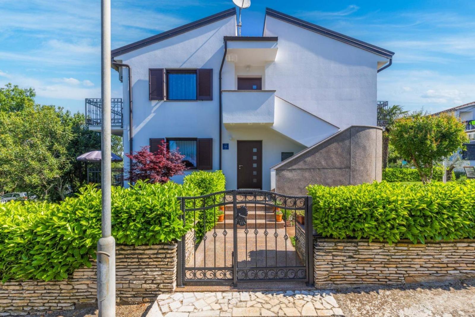 Soper - Top Location 300 M From The Sea Poreč Kültér fotó